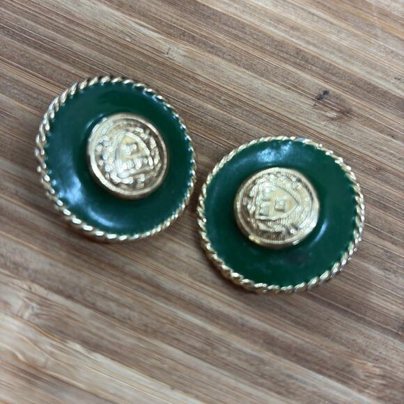Vintage Ellen Designs Green and Gold clip on Earrings - Picture 3 of 3